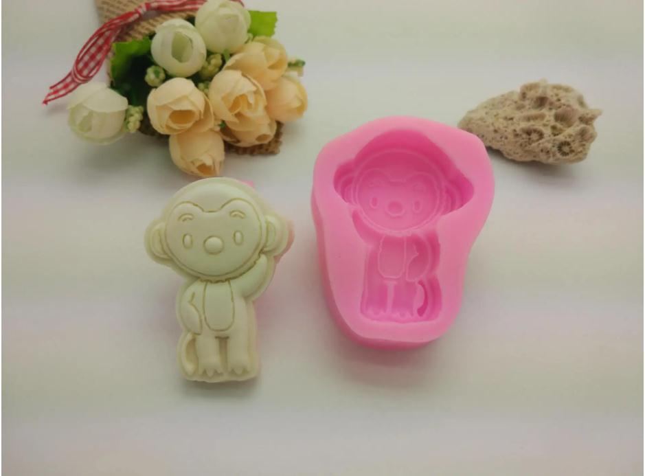 模具硅膠制品用什么才能清洗干凈 ？
