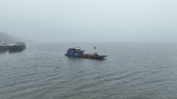 2022年11月24日-25日和長沙市水上應急救援中心聯合開展船舶擱淺、水域防污染訓練